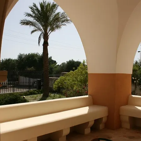 فندق مبيت وإفطار Dimora Moresca 1906 3*