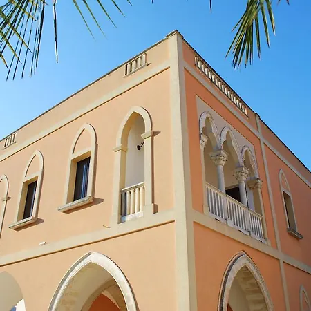 Dimora Moresca 1906 3* 갈라토네